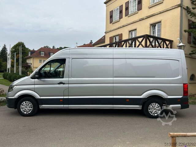 Hög tak skåpbil VW CRAFTER LANG HOCH ACC NAVI SPURHALTE. STANDHZG
