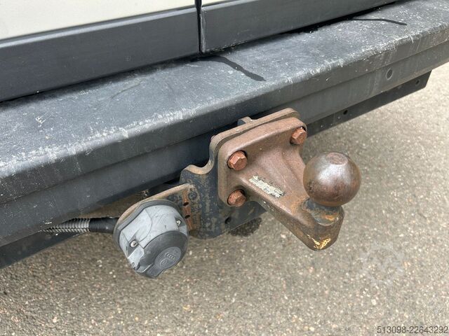 Hög tak skåpbil VW CRAFTER LANG HOCH ACC NAVI SPURHALTE. STANDHZG