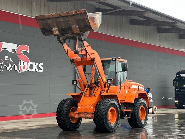 Hjullastare DOOSAN DL 200 inkl. Schaufel & Gabel Bj.2013 107kW
