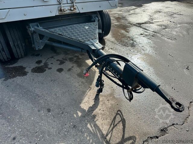 Hästtransportsläp MENKE-JANZEN 2.Stock Viehanhänger * Hubdach* Tränke* 39m²