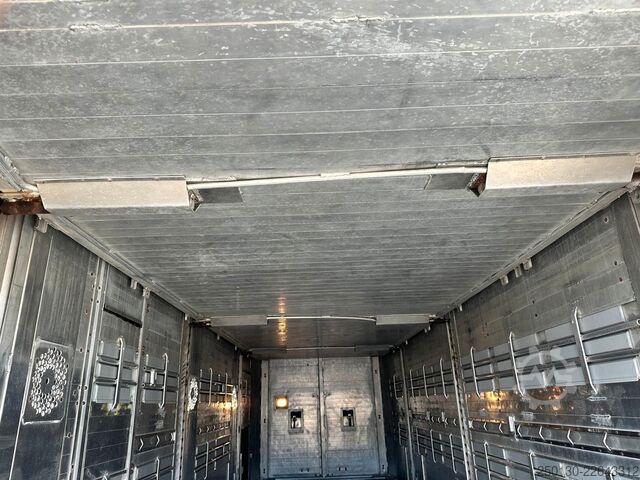 Hästtransportsläp MENKE-JANZEN 2.Stock Viehanhänger * Hubdach* Tränke* 39m²