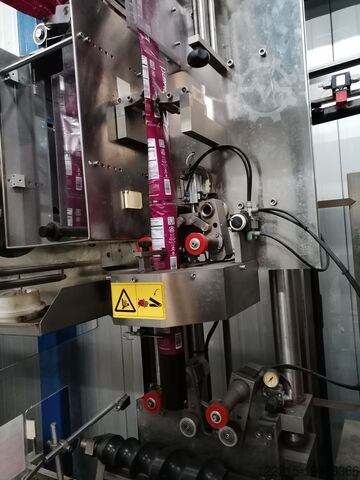 CLEVER Machines GS 4001 Sleeve Labeler (2007) CLEVER Machines Etikettierer für Sleeves