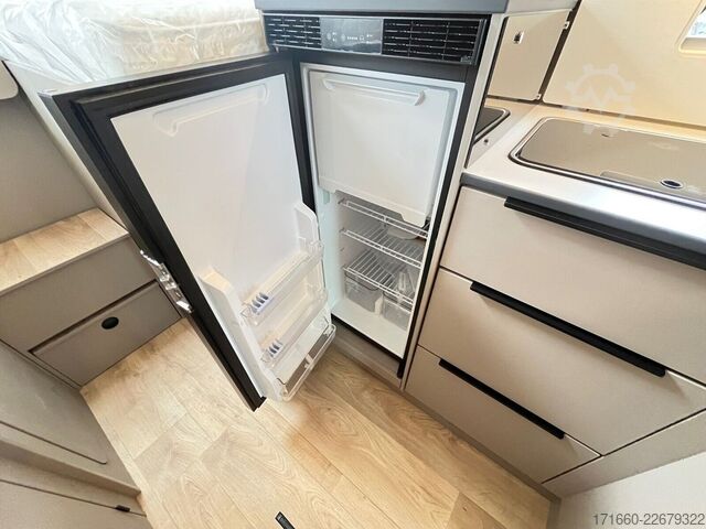 Yarı entegre karavan BÜRSTNER Campeo TD 691 G Hubbett