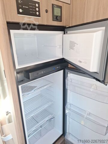 Entegre karavan CARADO I 338 TV-Paket, Automatik, Combi 6 E