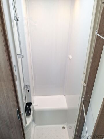 Entegre karavan CARADO I 338 TV-Paket, Automatik, Combi 6 E
