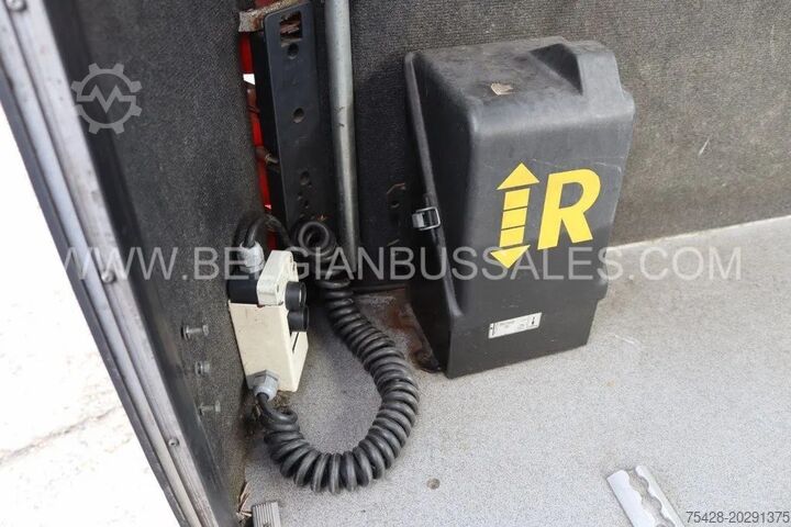 Kisbusz Mercedes VARIO