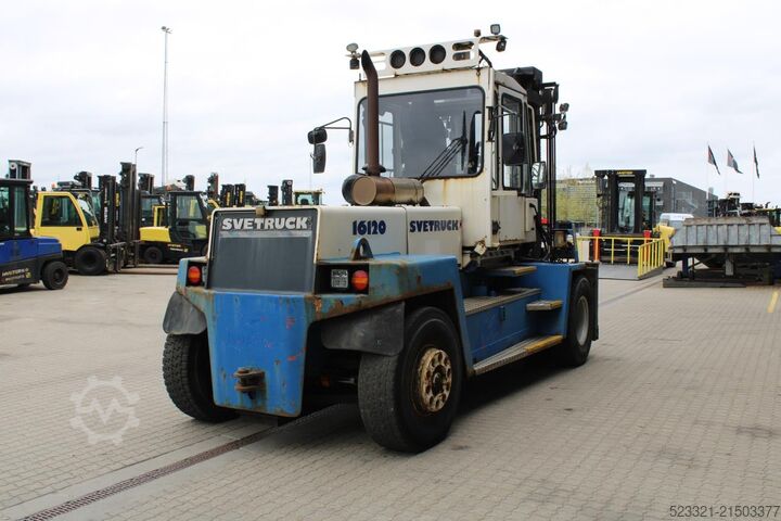 Empilhadeira diesel SveTruck 16120-38