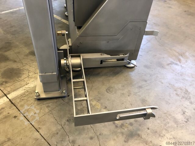 Vleesverwerkingsmachine Barsso Z-armmenger 500L.