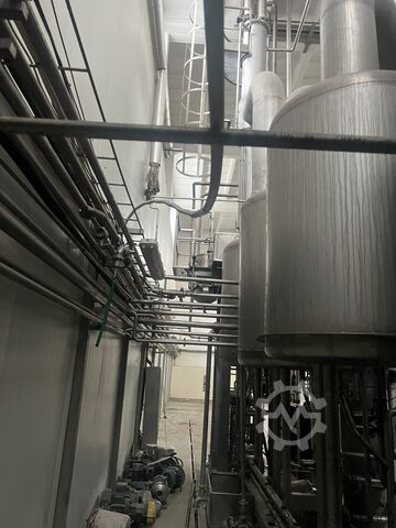 Evaporation station for apple concentrate