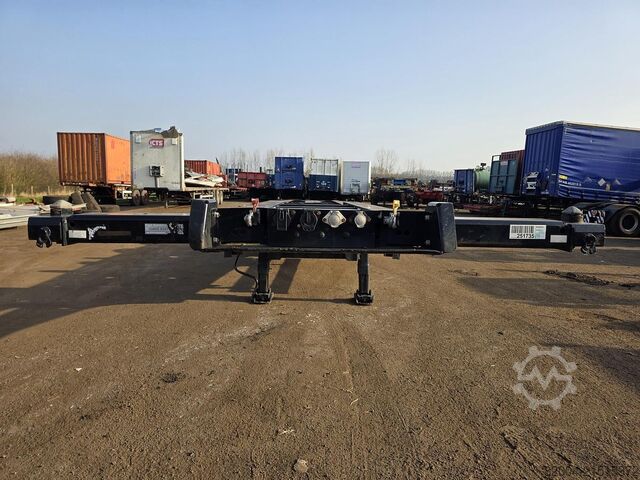 Přeprava kontejnerů KÖGEL S24-2 | SAF DISC. | LIFT AXLE.