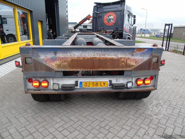 Container transportation TR'AX 2 AXLE + 20FT