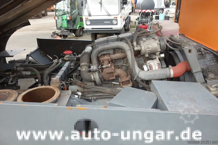 Balayeuse Aebi MFH 5000 Kehrmaschine Baujahr 2004 4-Rad