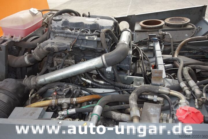 Balayeuse Aebi MFH 5000 Kehrmaschine Baujahr 2004 4-Rad