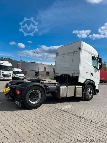 Standardní tahač DAF XG 530 SZM