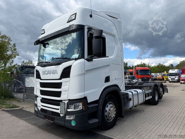 Felépítménycserélő teherautó SCANIA R450 BDF 6x2*4/LENKACHSE/Standklima/2xTank