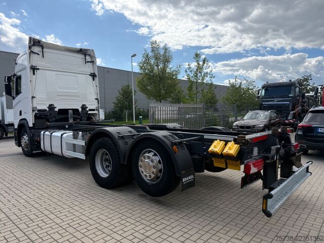 Felépítménycserélő teherautó SCANIA R450 BDF 6x2*4/LENKACHSE/Standklima/2xTank