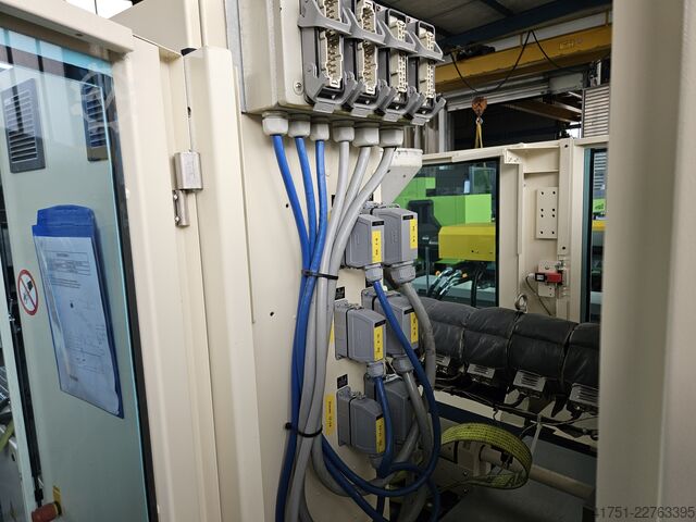 Máquina de moldeo por inyección KraussMaffei KM 80-380 EX