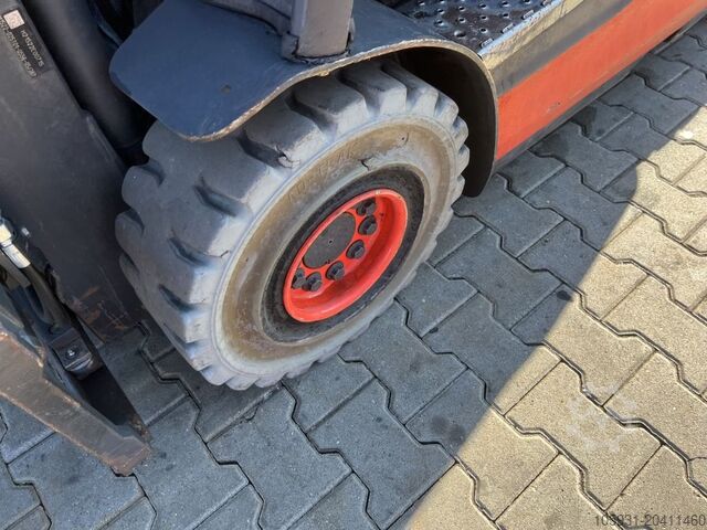 Electric 4-wheel forklift Linde E20H-01/600