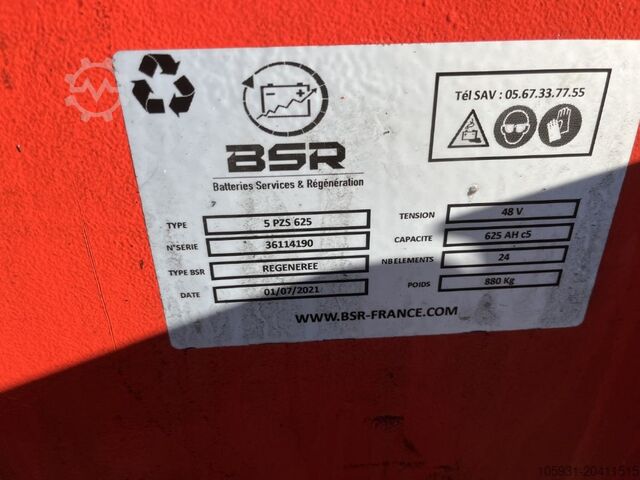 Elektryczny wózek widłowy 3 kołowy Linde E16-02