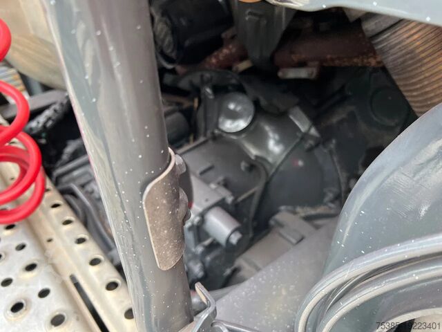 Standardni SZM Scania R580 4x2 King of Road Leder Full Air