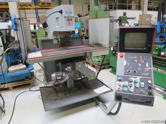 Tool Room Milling Machine - Universal TOS FV 30 CNC