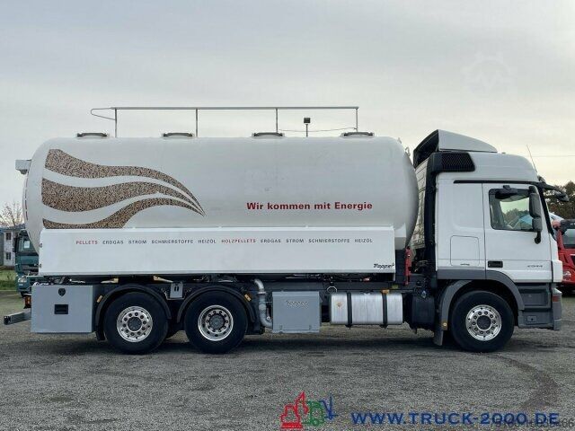 Vacuümtankwagen Mercedes-Benz Actros 2544 Silo Holz Pellets 28m³ inkl. Waage