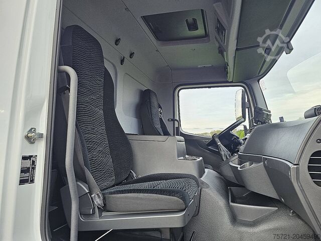 Kyld/fryst transport MERCEDES-BENZ ATEGO 1024