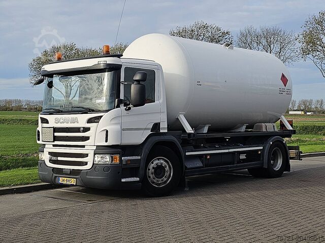 Tankfartyg SCANIA P320