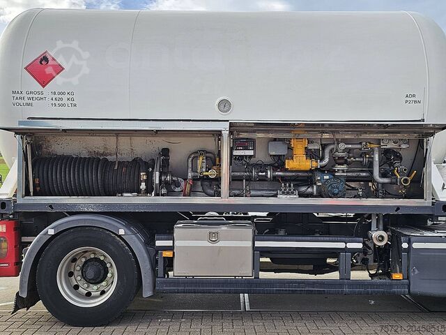 Tankfartyg SCANIA P320