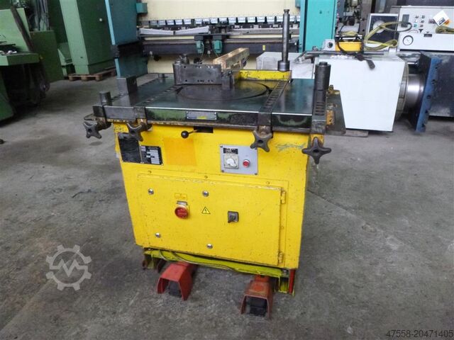 Ohýbačka výztužné oceli MUHR & BENDER (MUBEA) B0 32