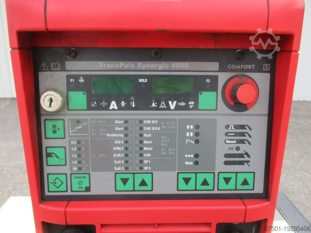 Unidad de soldadura FRONIUS TPS 4000  (3184)