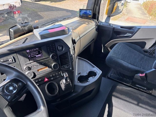 Autómentő MERCEDES-BENZ Actros 4 Abschleppwagen mit Kran