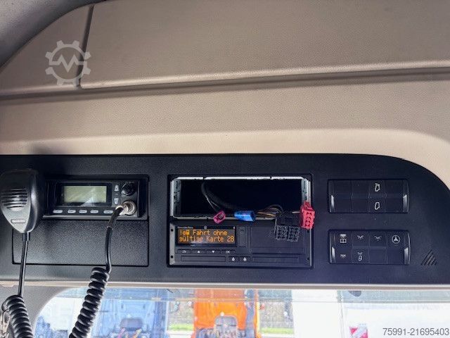 Autómentő MERCEDES-BENZ Actros 4 Abschleppwagen mit Kran