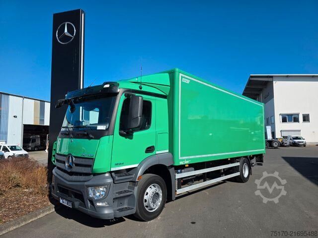 Bőrönd Mercedes-Benz Actros 1824 L 4x2 LBW 2.000kg Tür Kamera Navi
