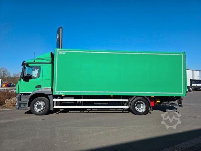 Bőrönd Mercedes-Benz Actros 1824 L 4x2 LBW 2.000kg Tür Kamera Navi