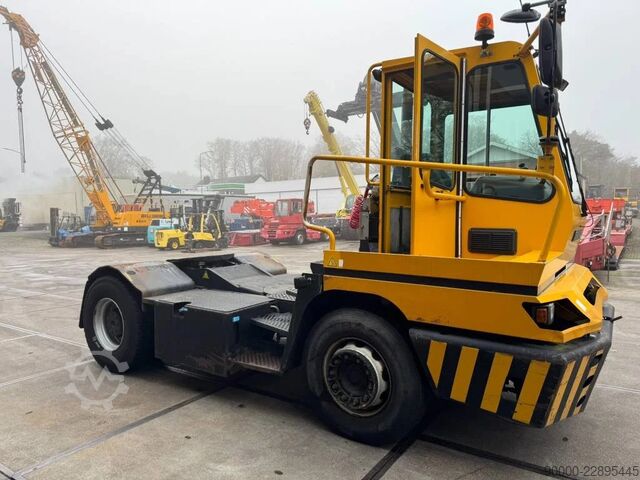Terminal tractor Terberg YT 222