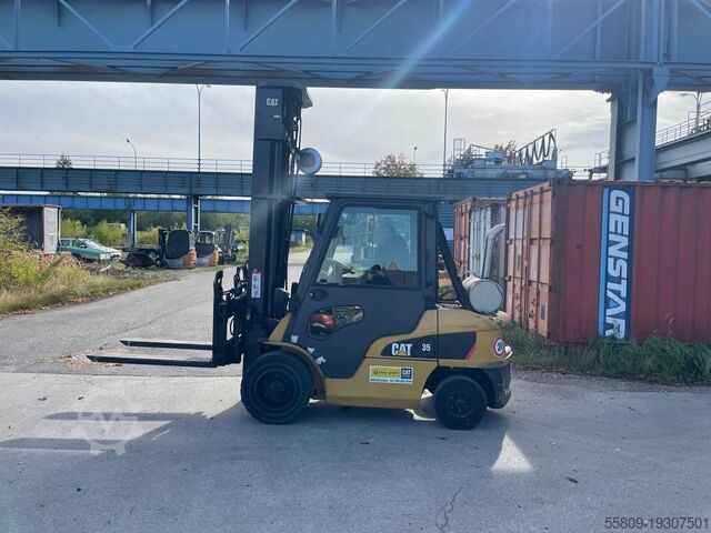 Dieselstapler Caterpillar DP 35 NT // 5 Ventile/ 7000 mm Hubhöhe/ ZV/ SS/ VS