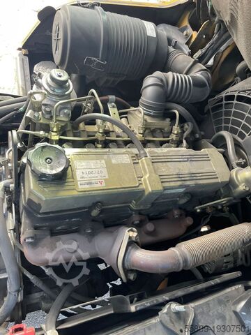 Dieselstapler Caterpillar DP 35 NT // 5 Ventile/ 7000 mm Hubhöhe/ ZV/ SS/ VS