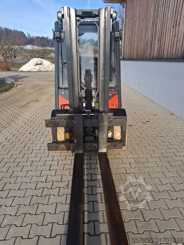 Targonca Linde H30 Diesel Triplex Doppelzusatzhydraulik