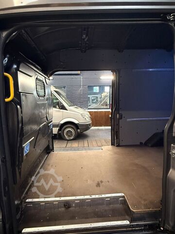 High top van FORD Transit Jumbo Maxi L4H3 Klima Tempomat R-CAM AHK