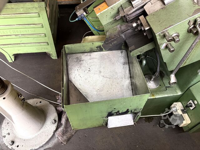 Filettatrice inclusa alimentatore a vibrazione EWM GW 61
