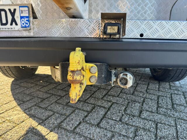  Renault Master France elevateur 121FT
