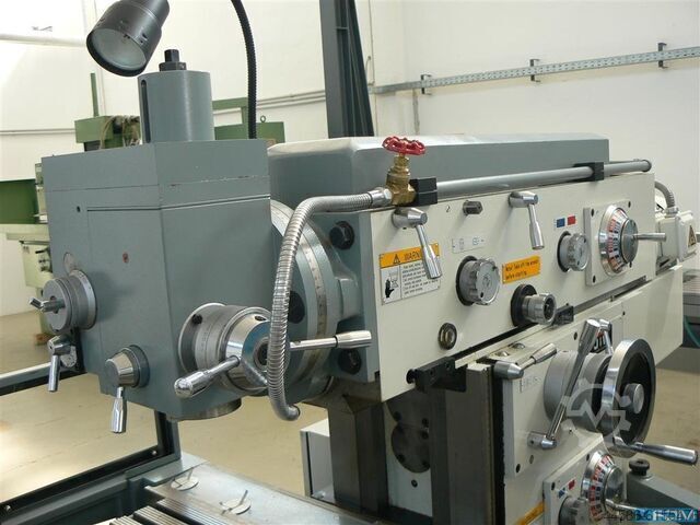 Werkzeugfräsmaschine - Universal J&W GJ 8140K