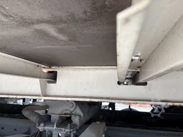 Intercambiable con plataforma abiertaCambiador de plataforma con plataforma Krone Plattform 7,82m Multilockaußenrahmen