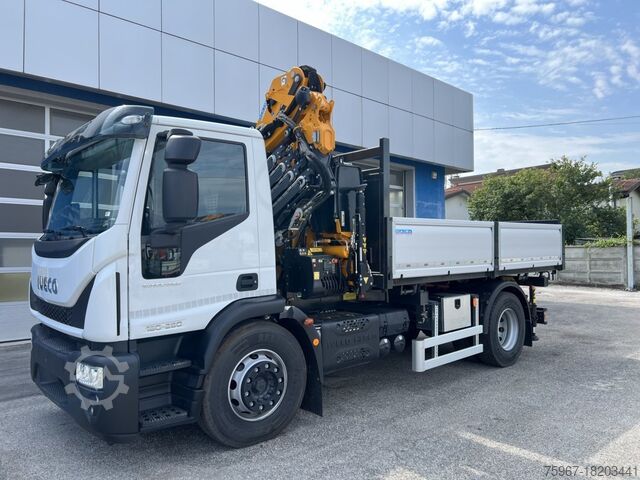 Trevejs tipvogn med kran Iveco Eurocargo 180-280