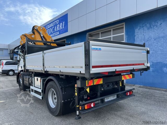 Trevejs tipvogn med kran Iveco Eurocargo 180-280