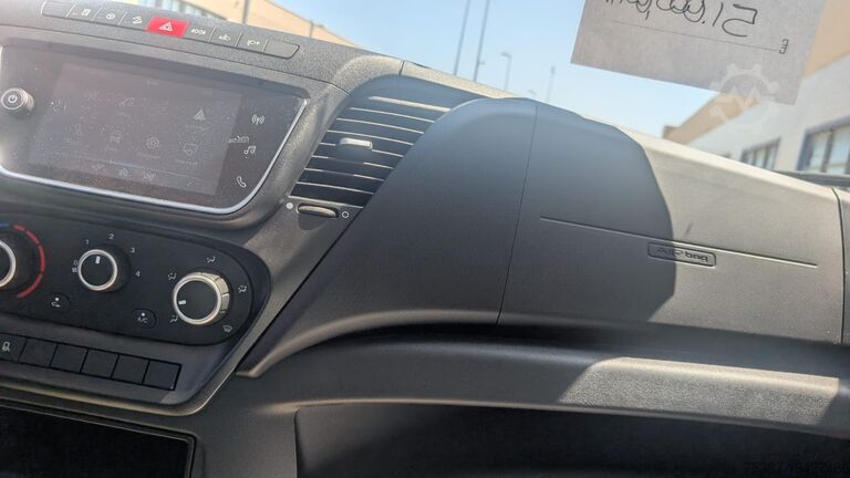 Uzavřená dodávka IVECO Daily 35