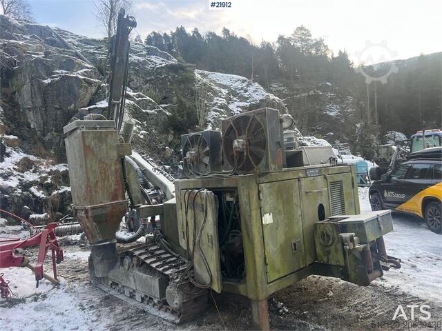 Jordboremaskine Nemek 503 TXI drilling rig w/ low hours for age