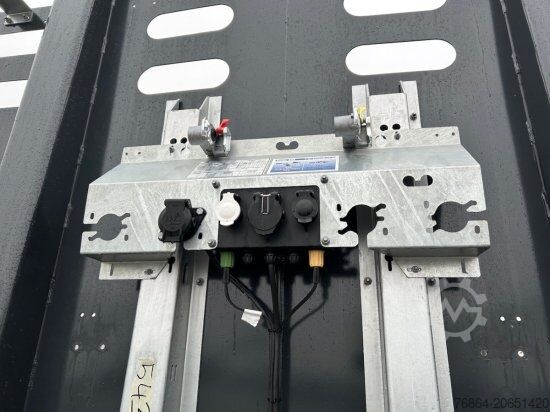 Tømmertrailer SCHWARZMüLLER Y-SERIE, HOLZAUFLIEGER, 6 RUNGENPAARE, SAF-ACHSEN, LIFTACHSE