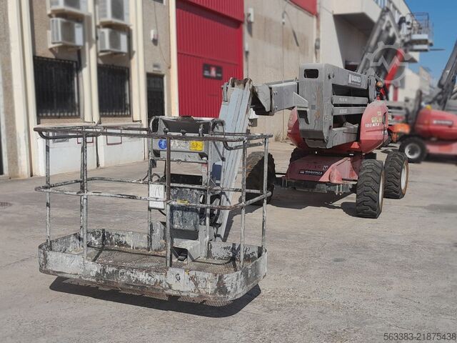 Ledad teleskopisk arbetsplattform Manitou 180ATJ